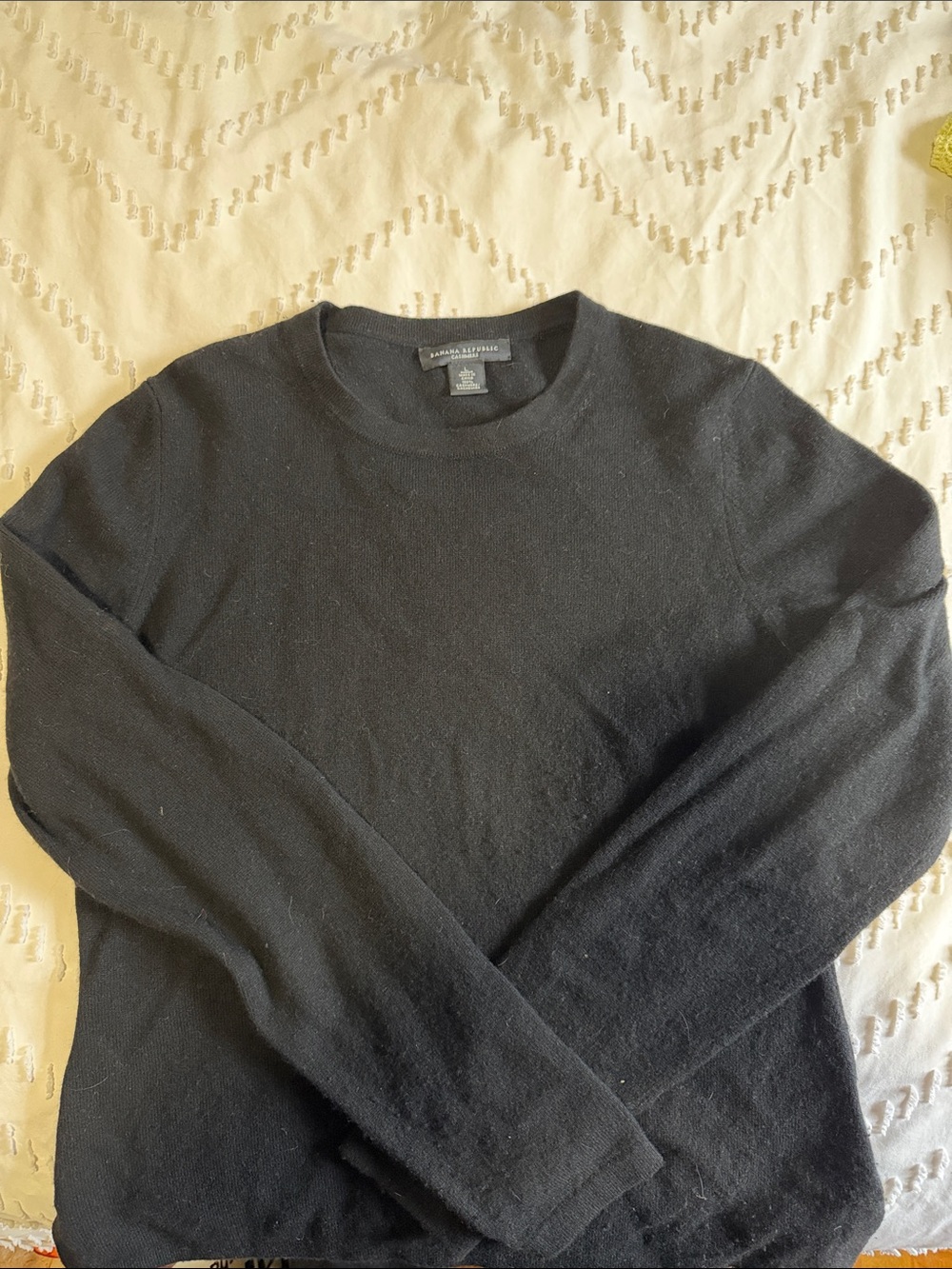 Banana Republic Chasmere Black Crewneck Pullover Sweater
